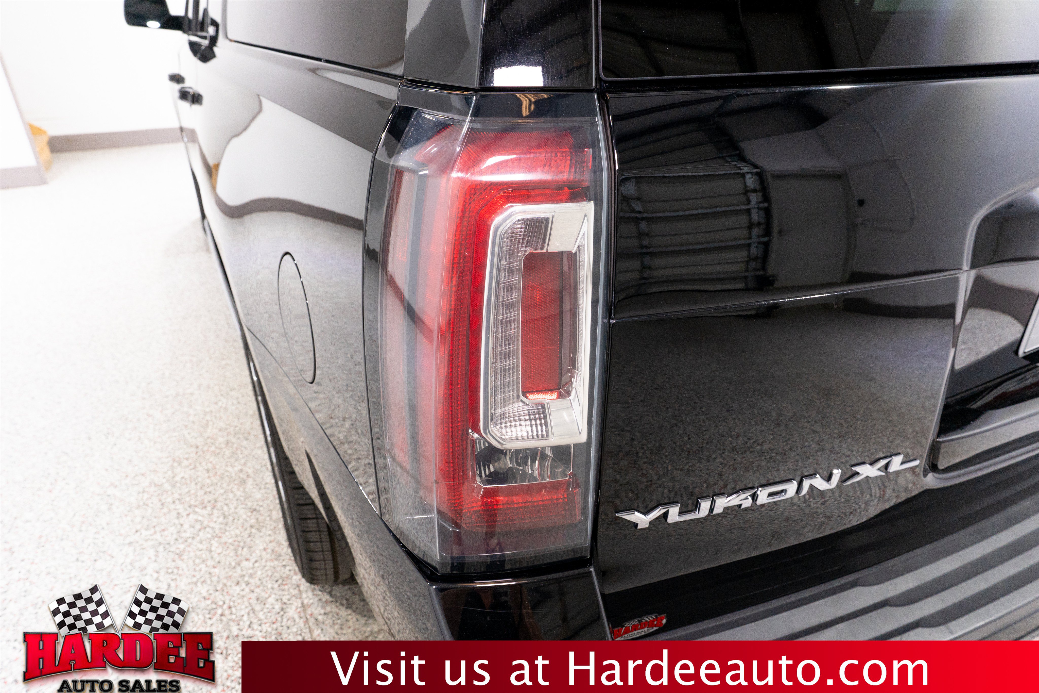 Used 2019 GMC Yukon XL SLT AWD/4WD image 9