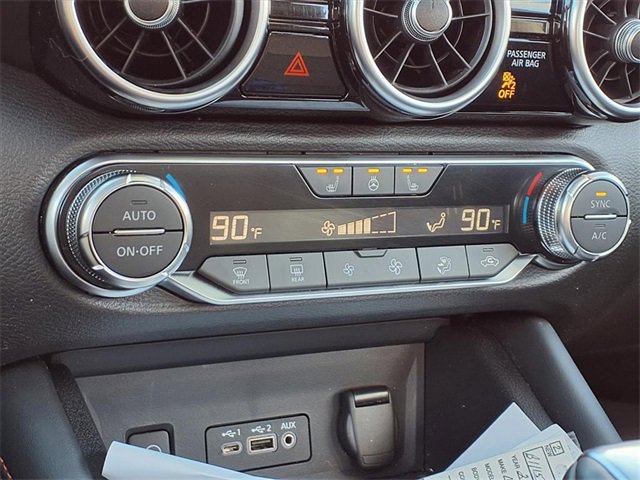 Used 2024 Nissan Sentra SR w/ SR Premium Package image 9