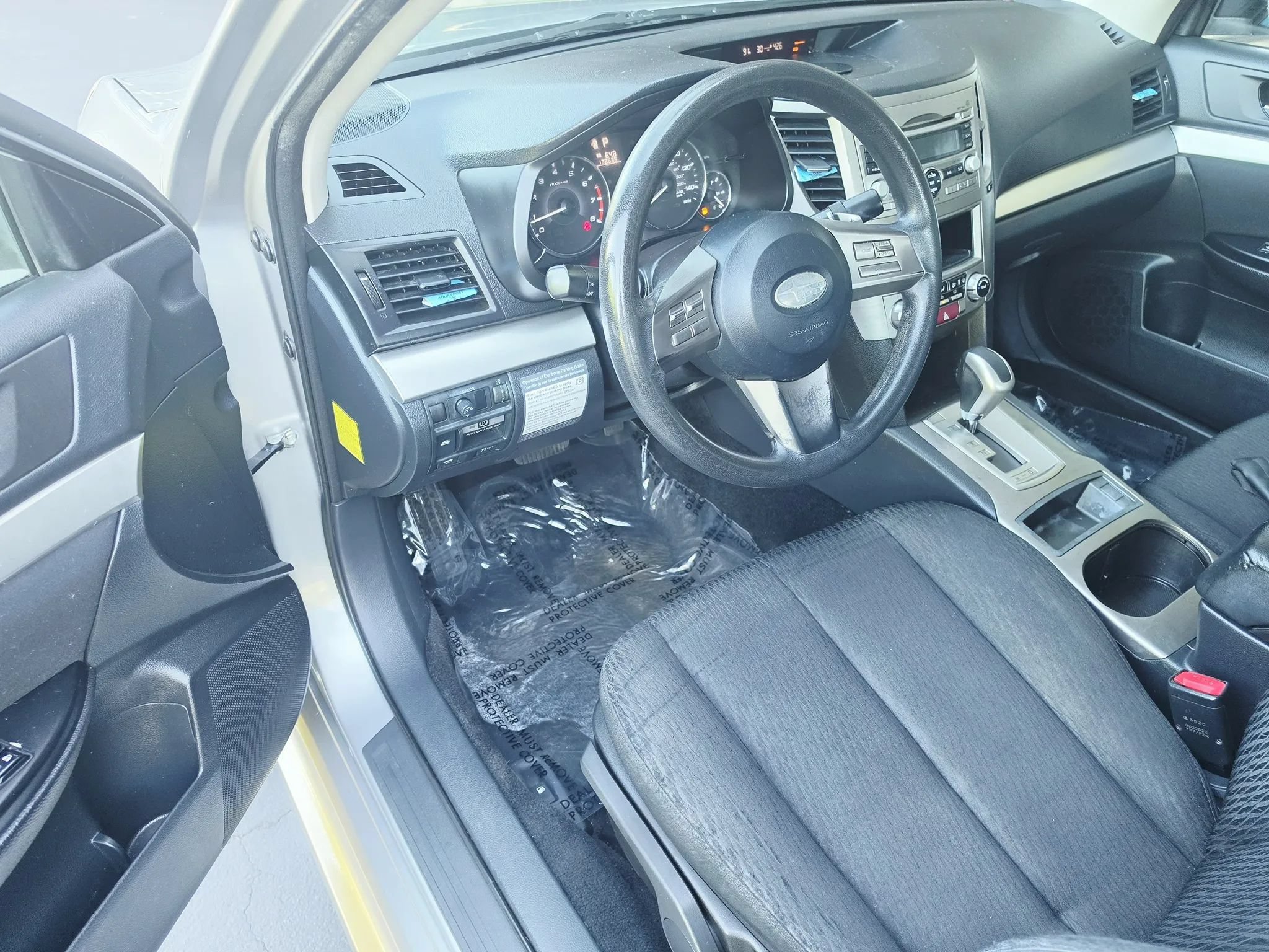 Used 2011 Subaru Legacy 2.5i AWD/4WD image 9