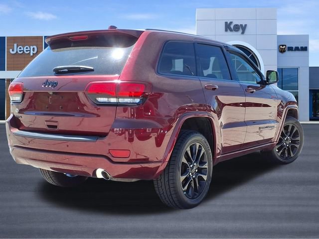 Used 2018 Jeep Grand Cherokee Altitude AWD/4WD image 5