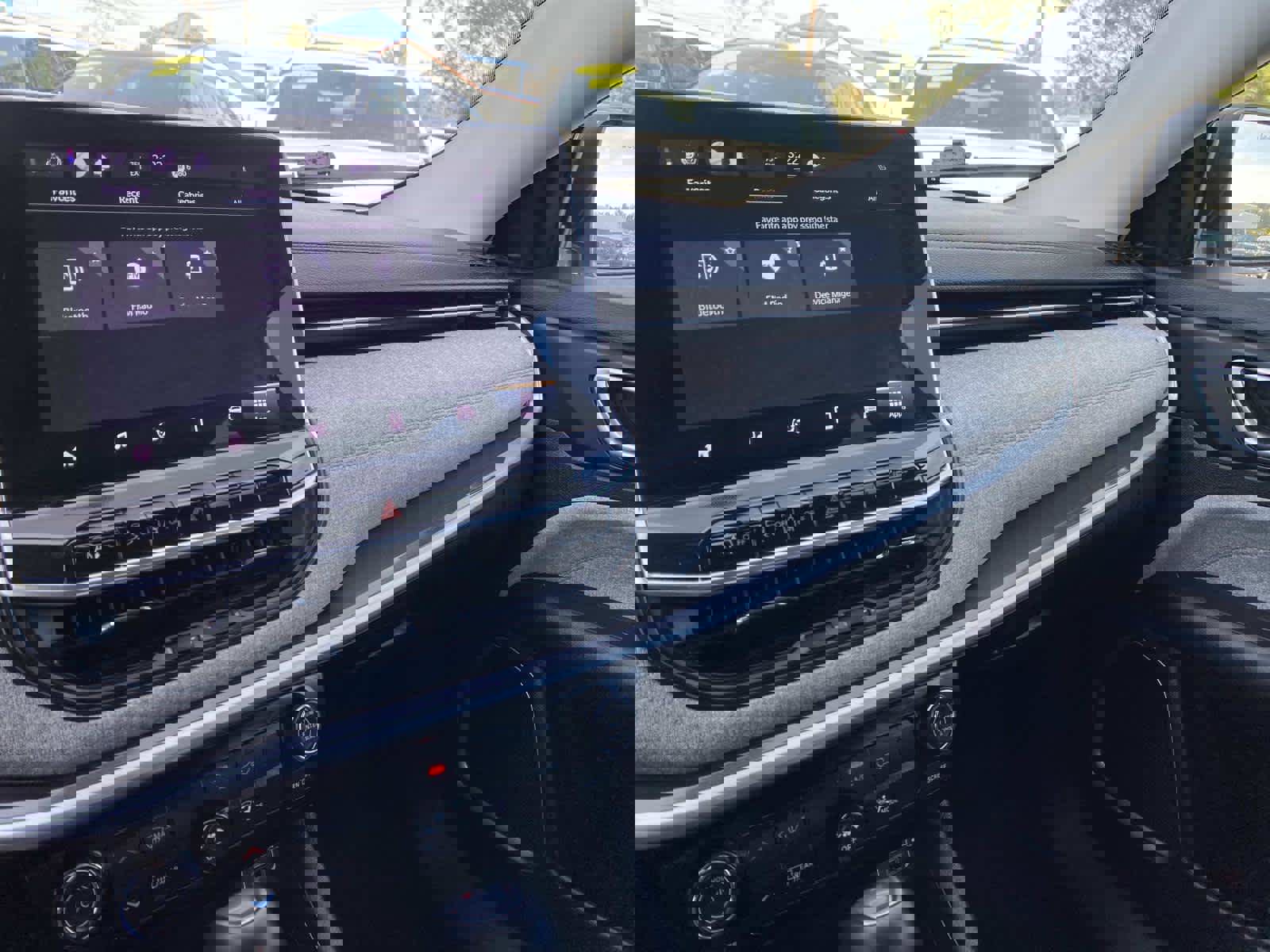 Certified 2022 Jeep Compass Latitude image 28