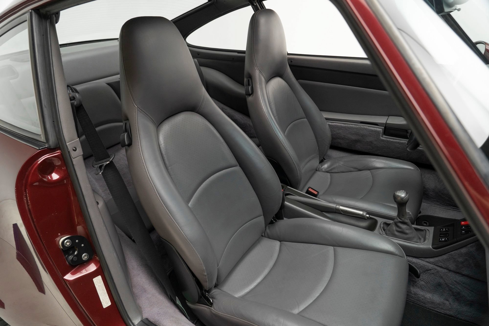 Used 1997 Porsche 911 Carrera S RWD image 47