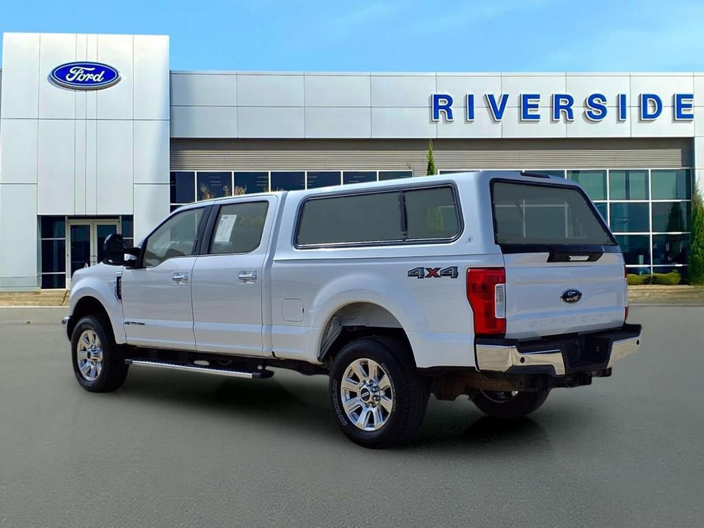 Used 2019 Ford F250 Lariat w/ Chrome Package image 4