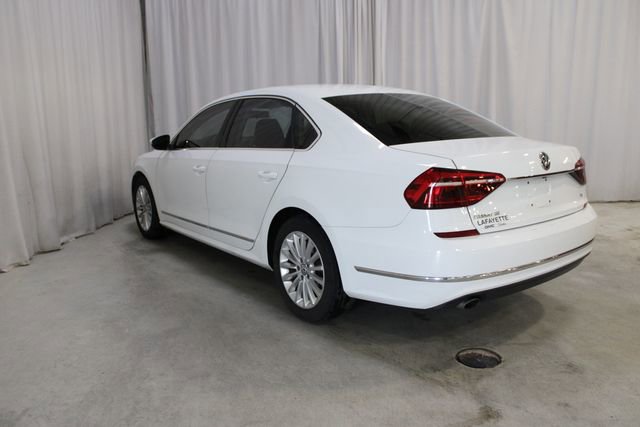 Used 2017 Volkswagen Passat 1.8T SE FWD image 28