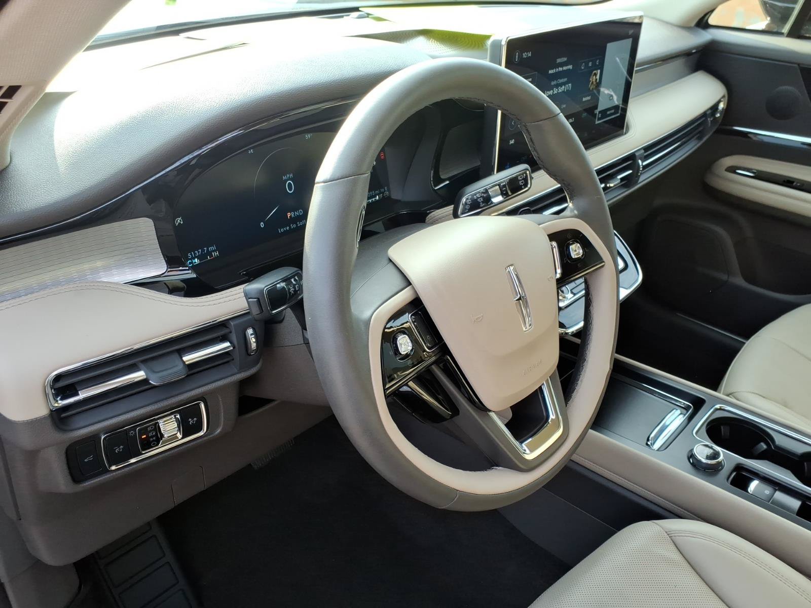 Certified 2023 Lincoln Corsair AWD w/ Equipment Group 101A image 15