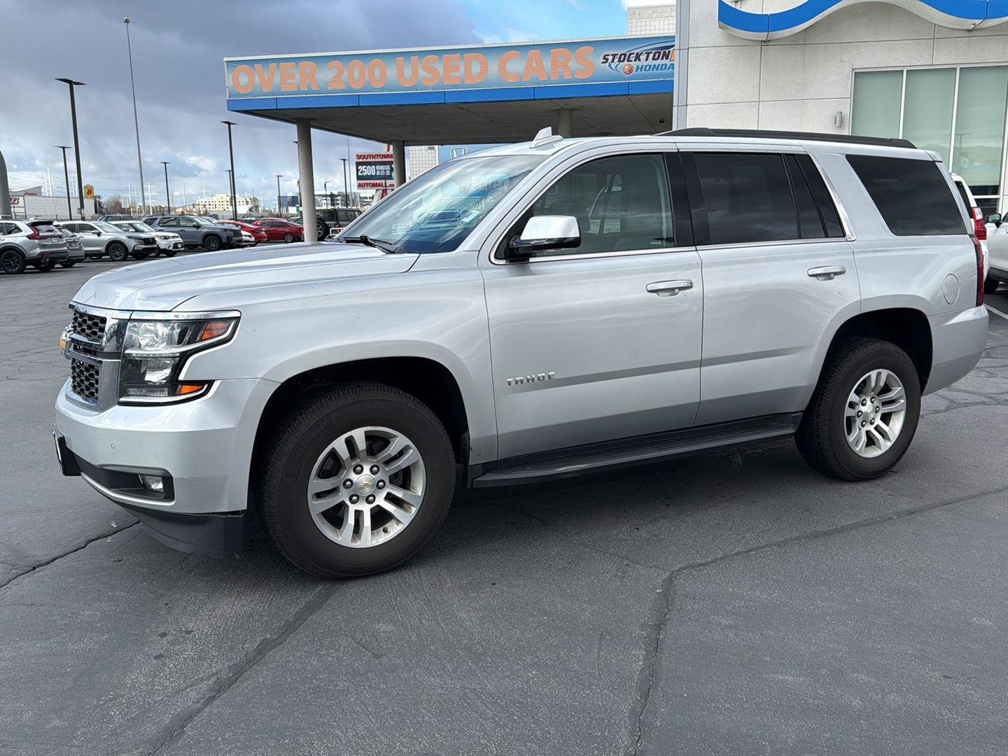 Used 2018 Chevrolet Tahoe LT AWD/4WD image 2