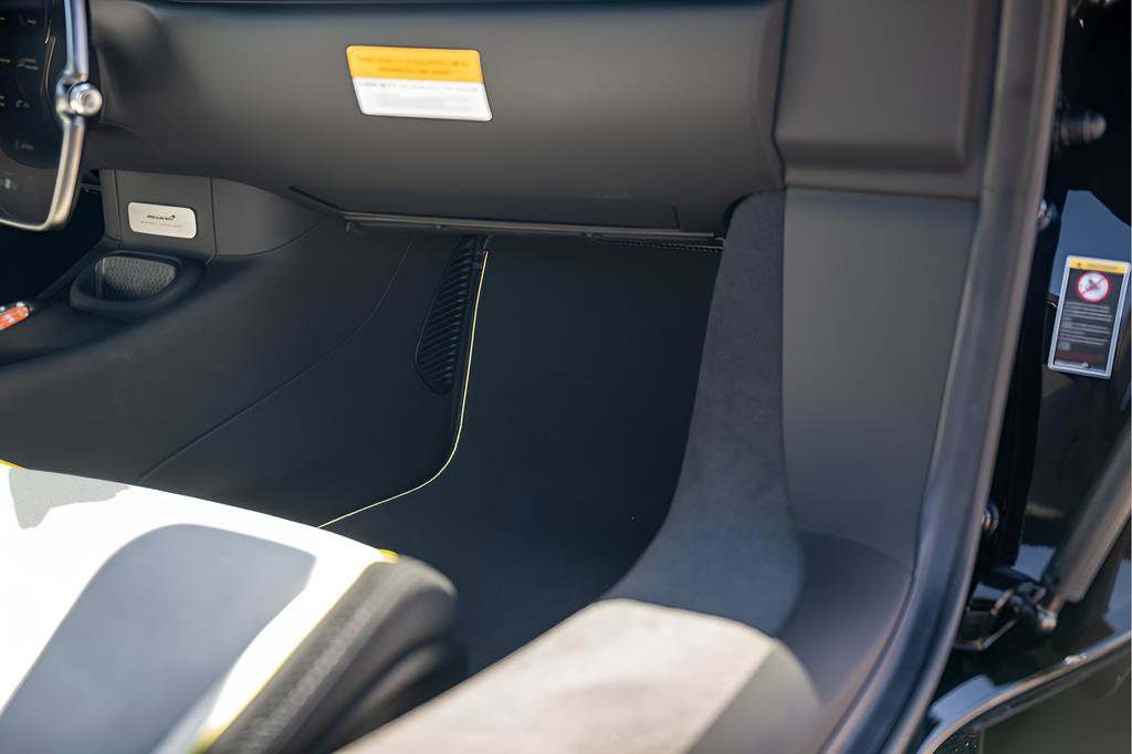 New 2025 McLaren Artura image 44