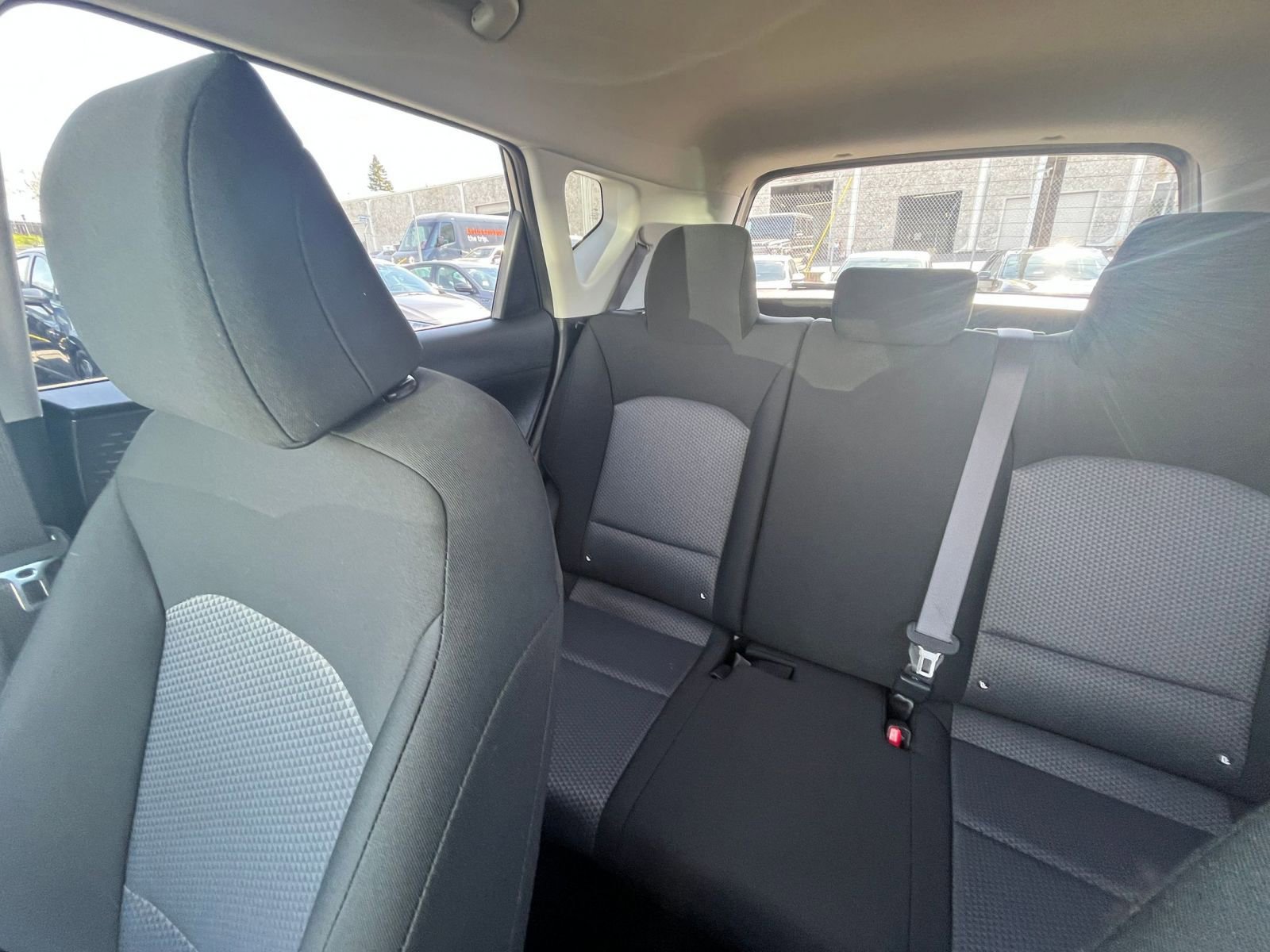 Used 2025 Kia Soul LX w/ LX Technology Package FWD image 34