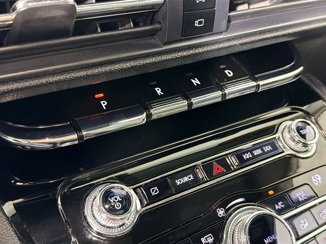 Used 2020 Lincoln Corsair AWD w/ Premium Package image 17