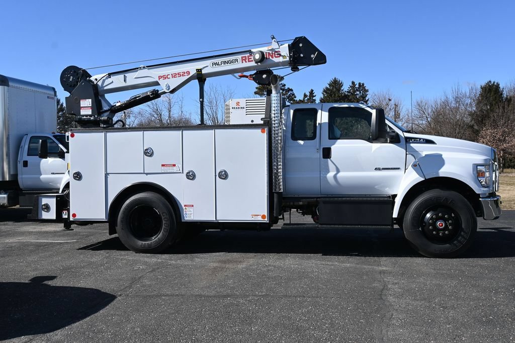 New 2026 Ford F750 2WD SuperCab Super Duty image 5