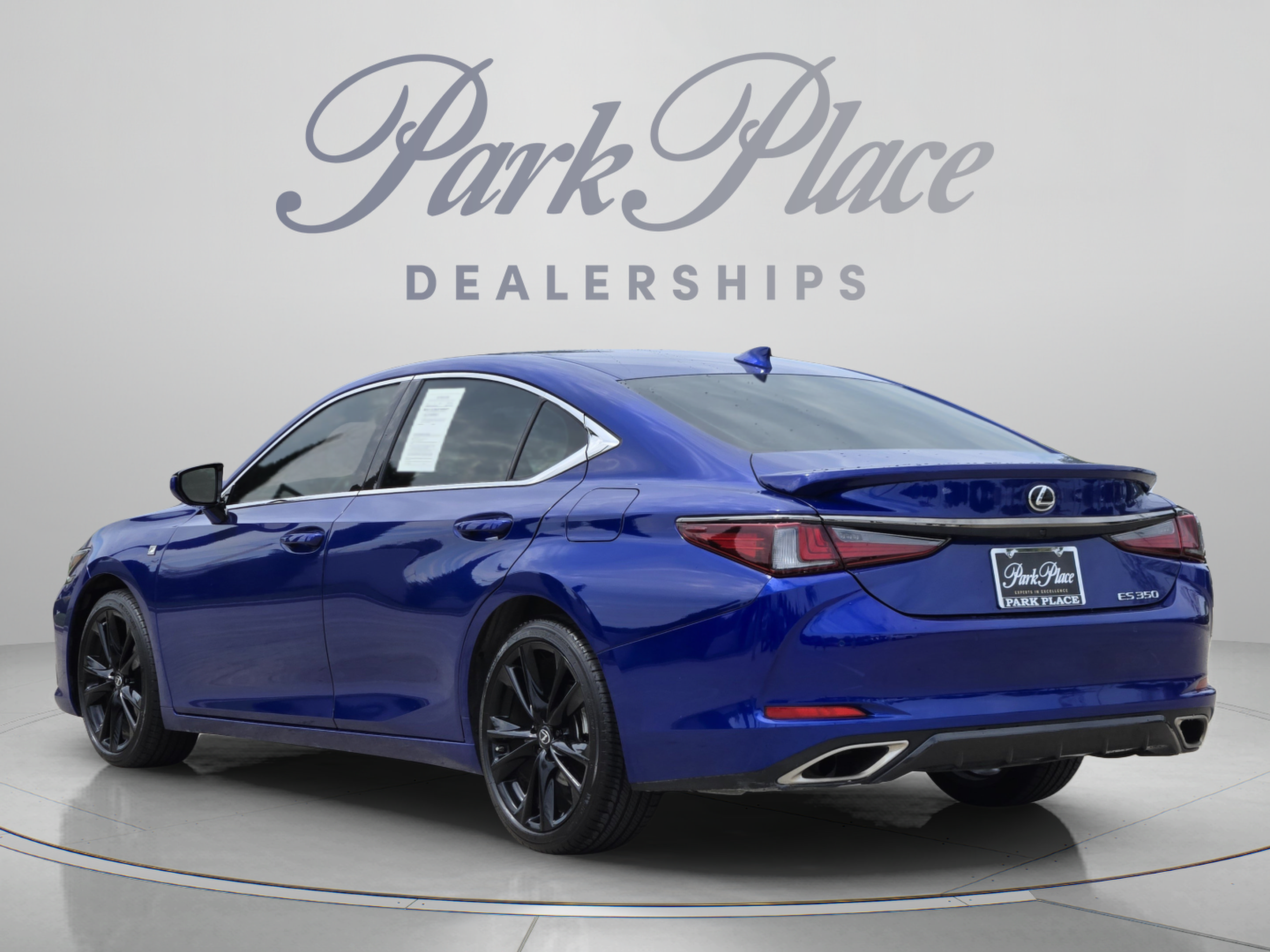 Certified 2024 Lexus ES 350 F Sport w/ Accessory Package (Z2) FWD image 3