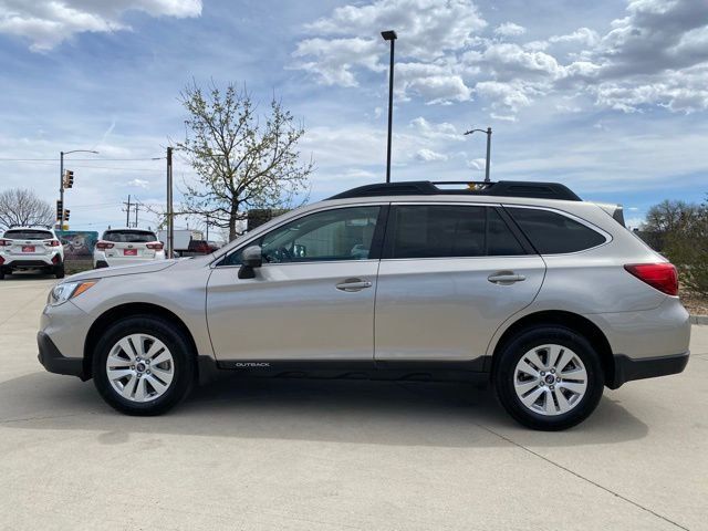 Used 2017 Subaru Outback 2.5i Premium image 4