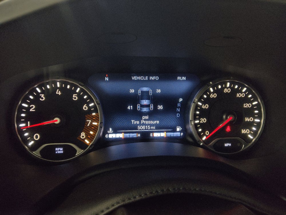 Used 2021 Jeep Renegade Latitude FWD image 23