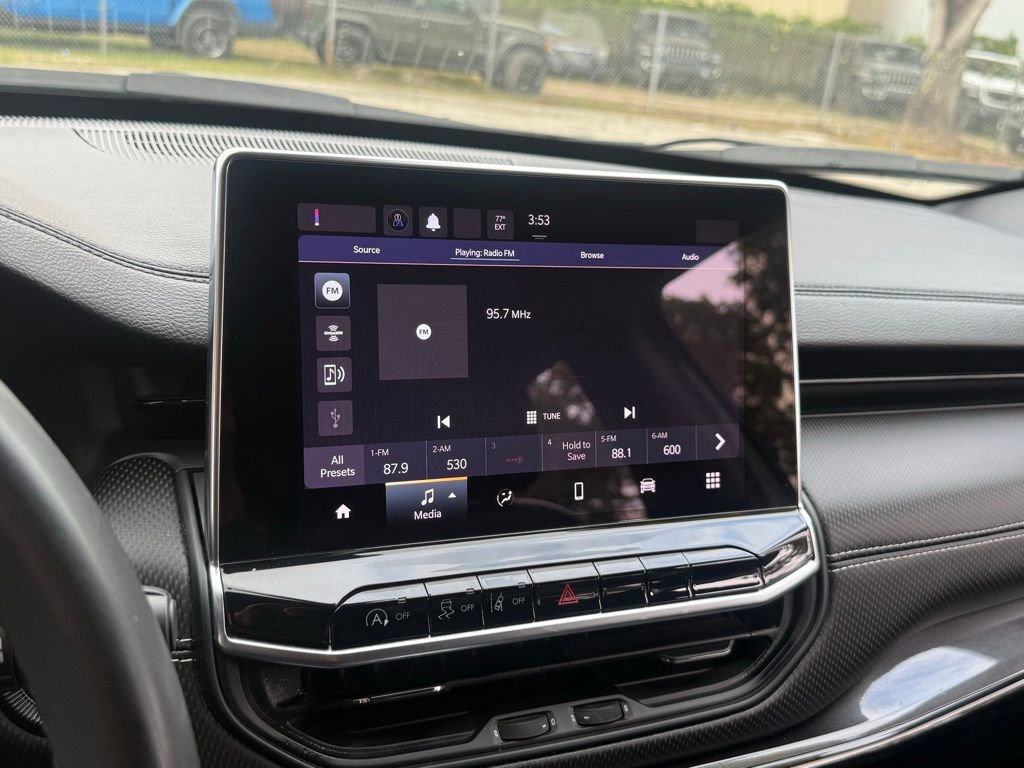 Certified 2022 Jeep Compass Altitude image 45