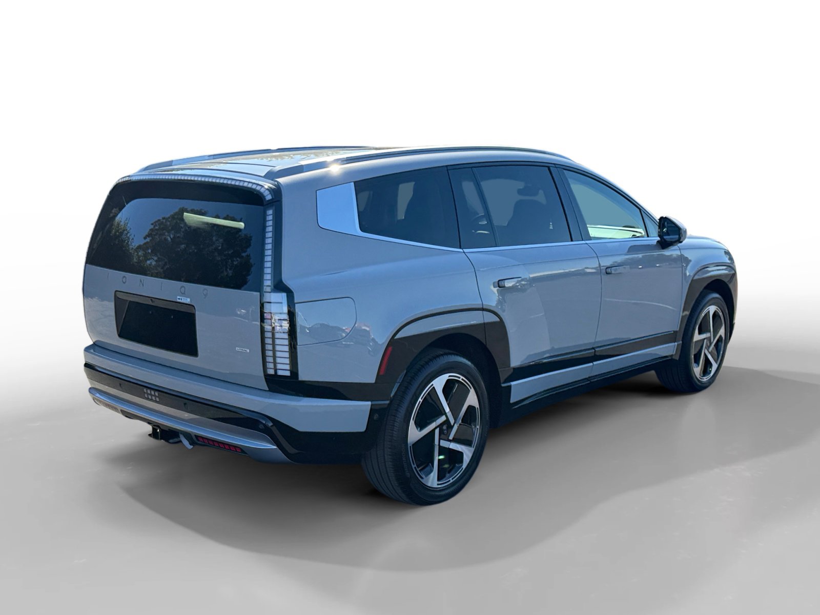 New 2026 Hyundai Ioniq 9 Limited w/ Tow & Go Package image 5