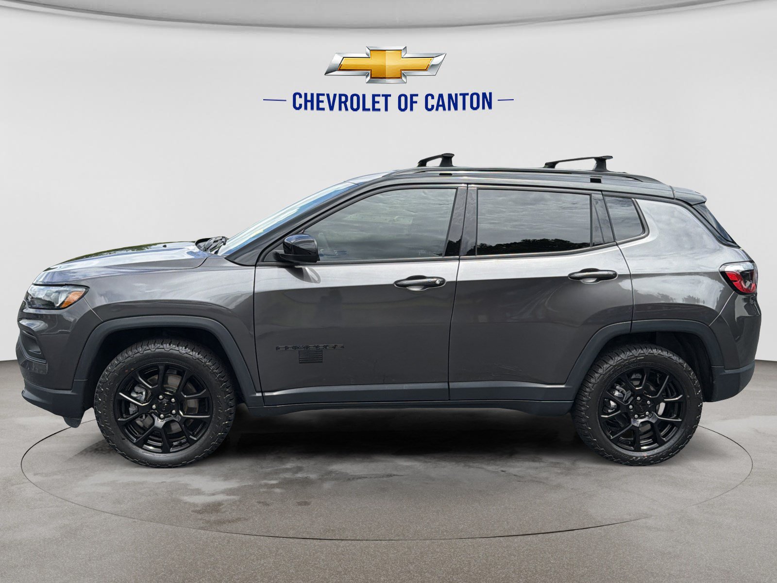 Used 2023 Jeep Compass Latitude AWD/4WD image 8