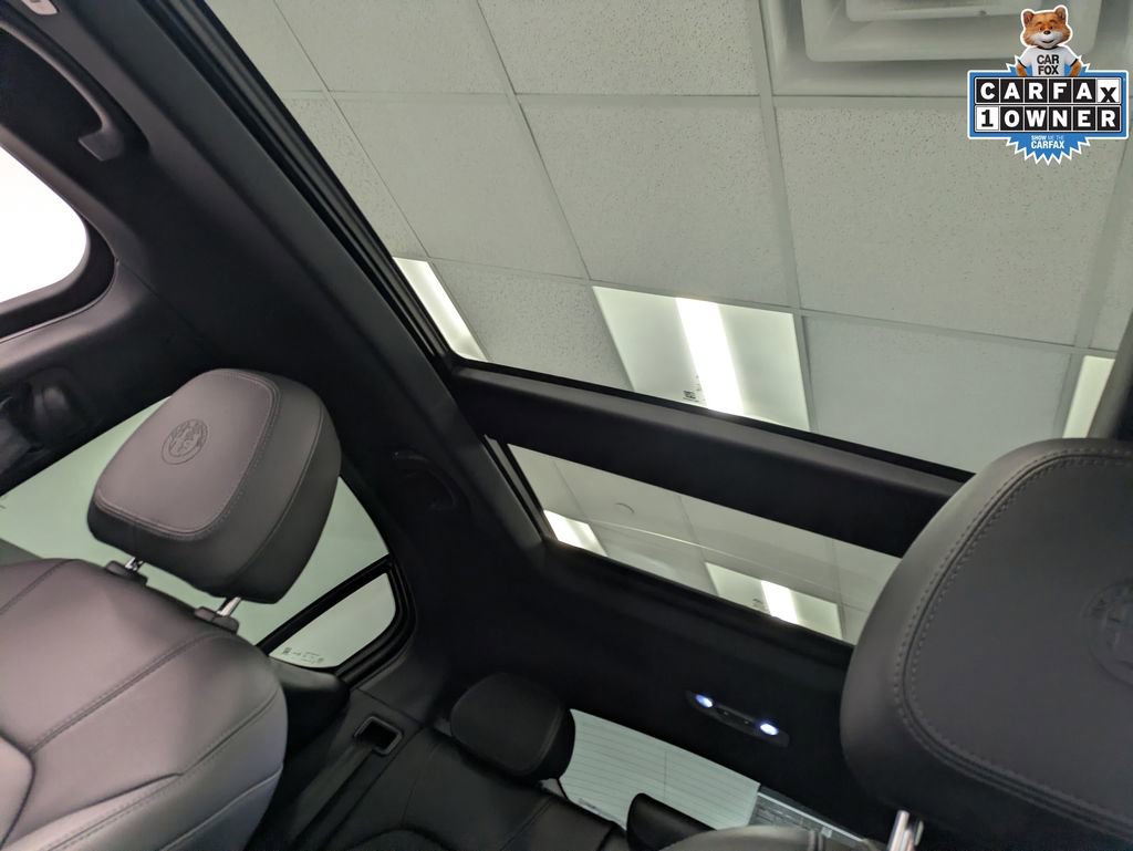Used 2023 Alfa Romeo Stelvio Ti AWD/4WD image 22