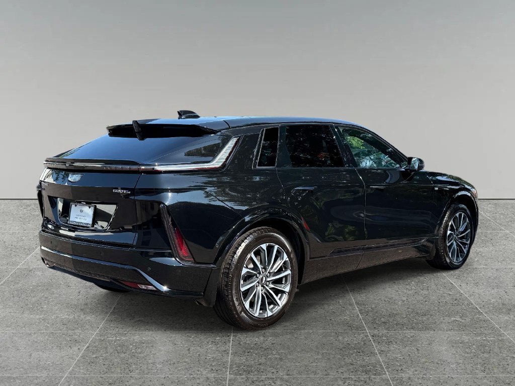 Certified 2024 Cadillac Lyriq Sport w/ LPO, Floor Liner Package AWD/4WD image 10