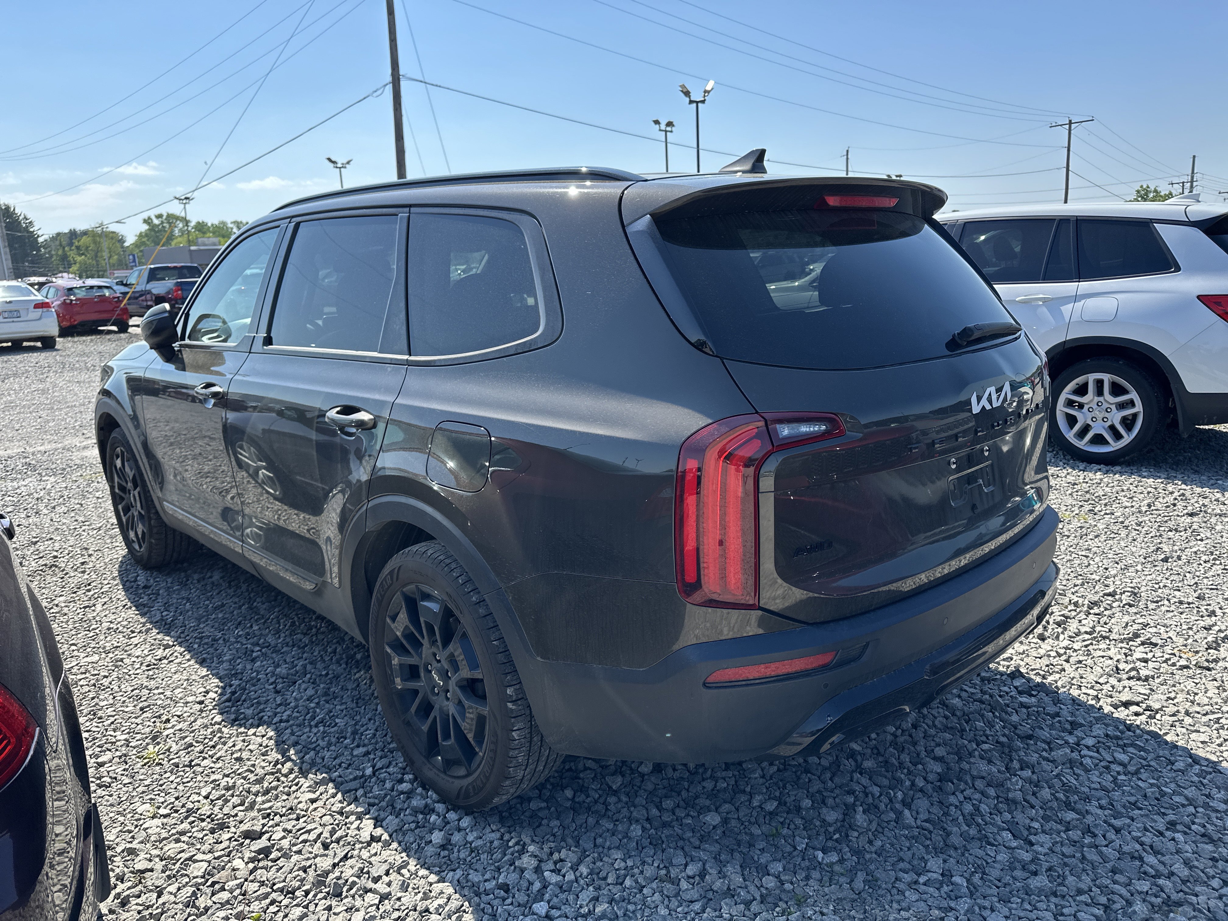 Used 2022 Kia Telluride EX w/ EX Premium Package AWD/4WD image 2