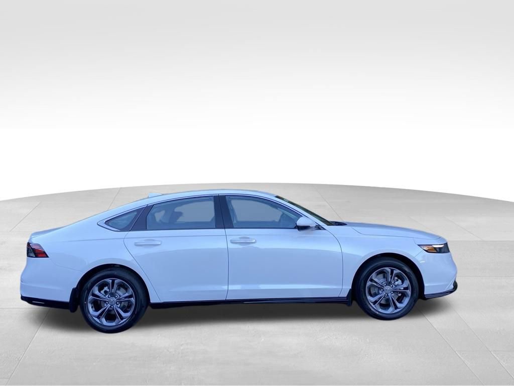 New 2025 Honda Accord EX-L image 10