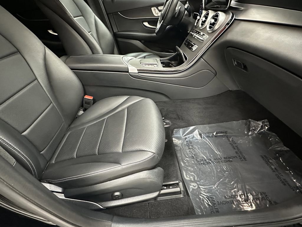 Certified 2022 Mercedes-Benz GLC 300 4MATIC w/ Multimedia Package Lite image 15