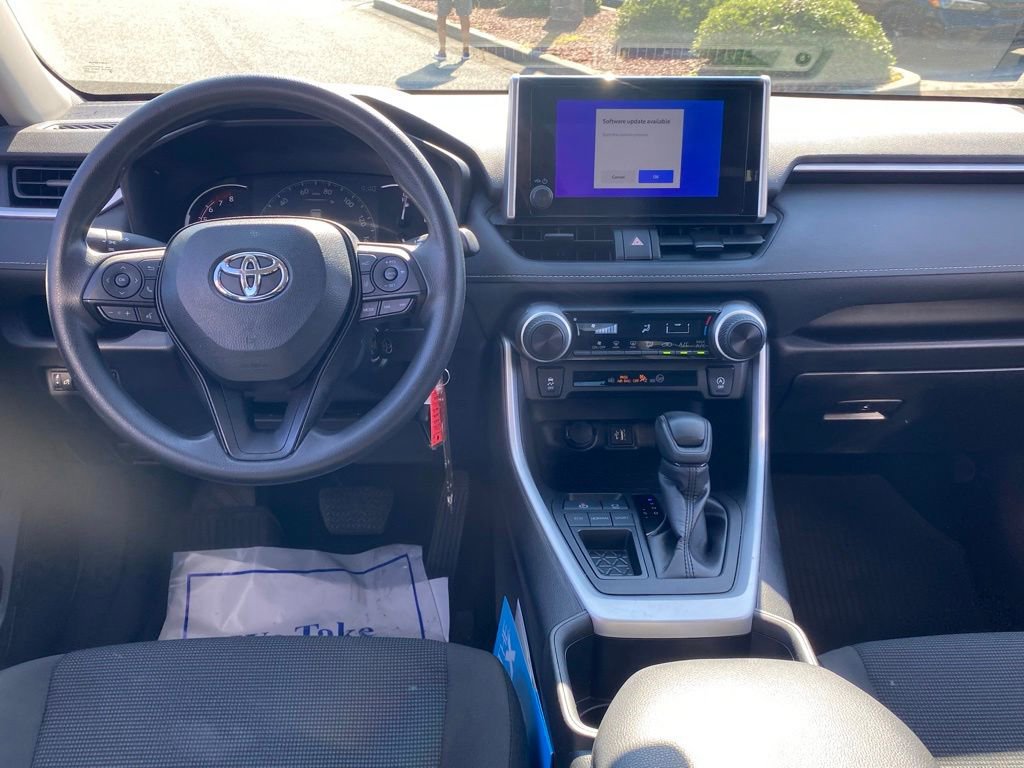 Used 2024 Toyota RAV4 LE FWD image 9
