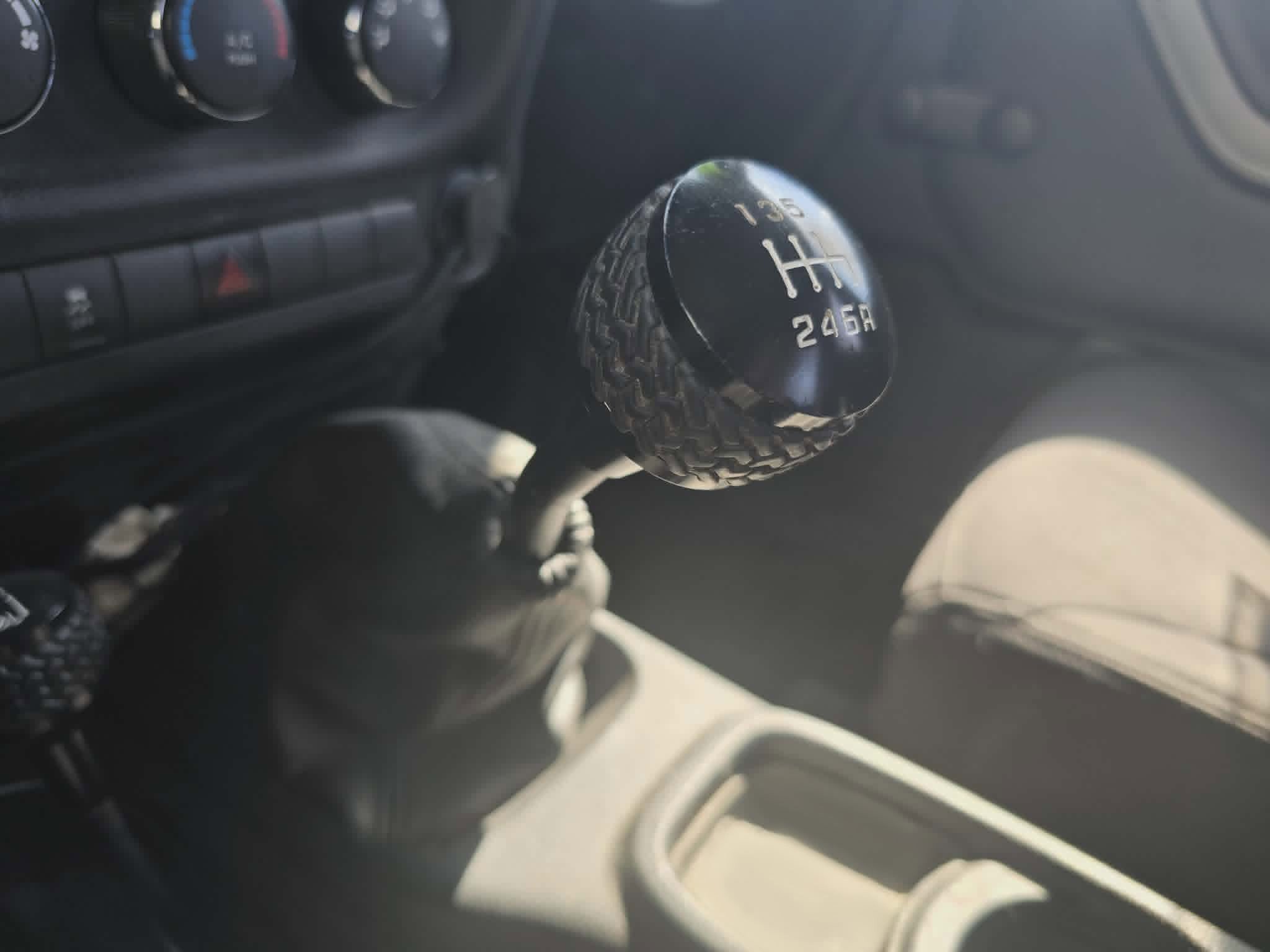 Used 2015 Jeep Wrangler Sport AWD/4WD image 24