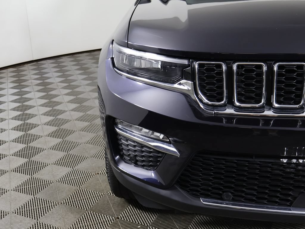 Used 2022 Jeep Grand Cherokee Limited 4xe w/ Luxury Tech Group II AWD/4WD image 18