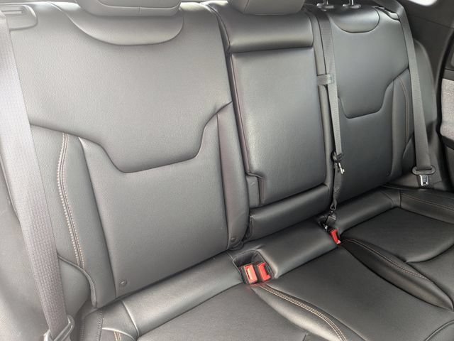Used 2024 Jeep Compass Latitude AWD/4WD image 29