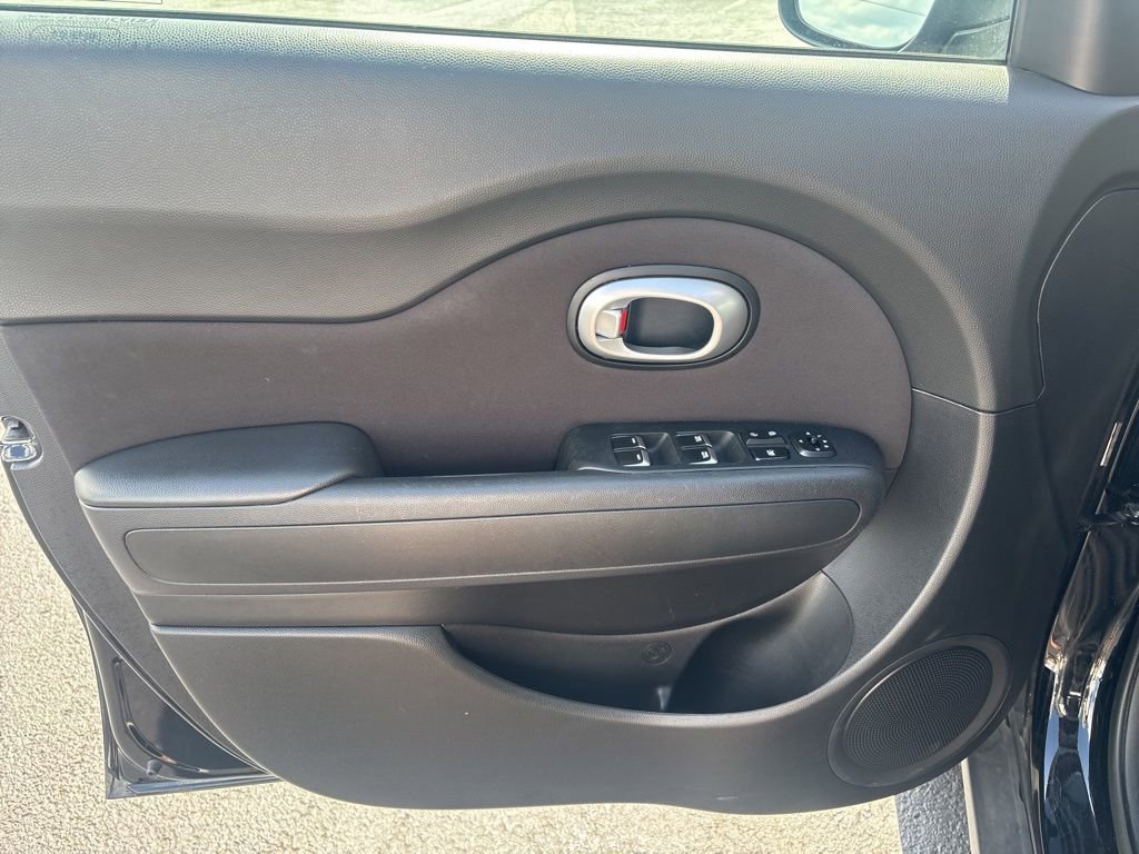 Used 2019 Kia Soul + FWD image 7