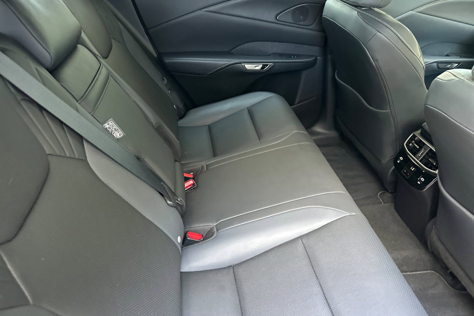 Certified 2025 Lexus RX 350 FWD w/ Accessory Package image 29