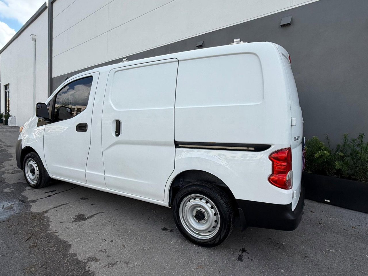 Used 2017 Nissan NV200 S w/ Cruise Control Package image 11