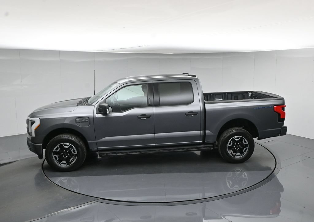 Used 2023 Ford F150 Lightning XLT AWD/4WD image 44