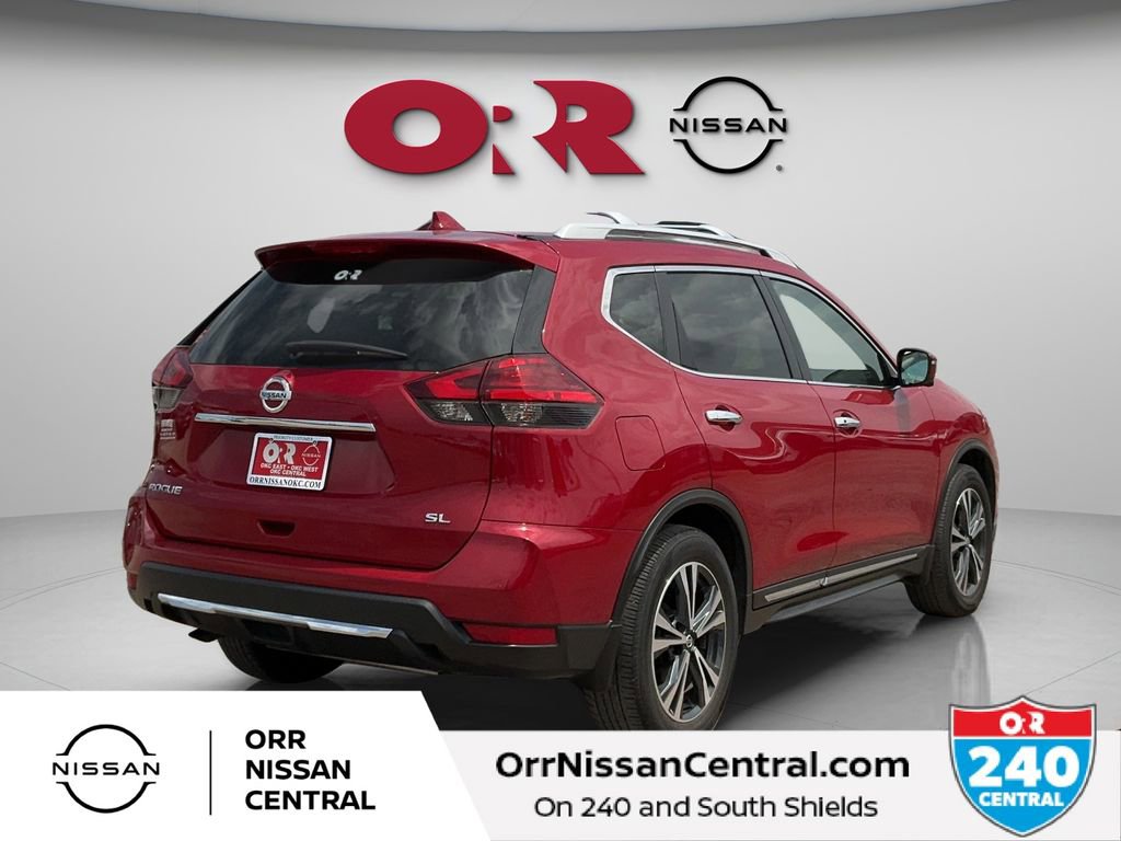 Used 2017 Nissan Rogue SL w/ SL Premium Package FWD image 5