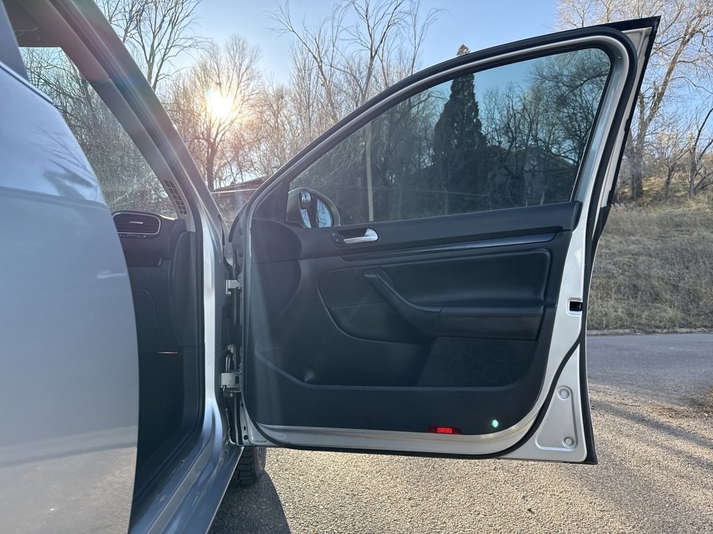 Used 2012 Volkswagen Jetta TDI image 28