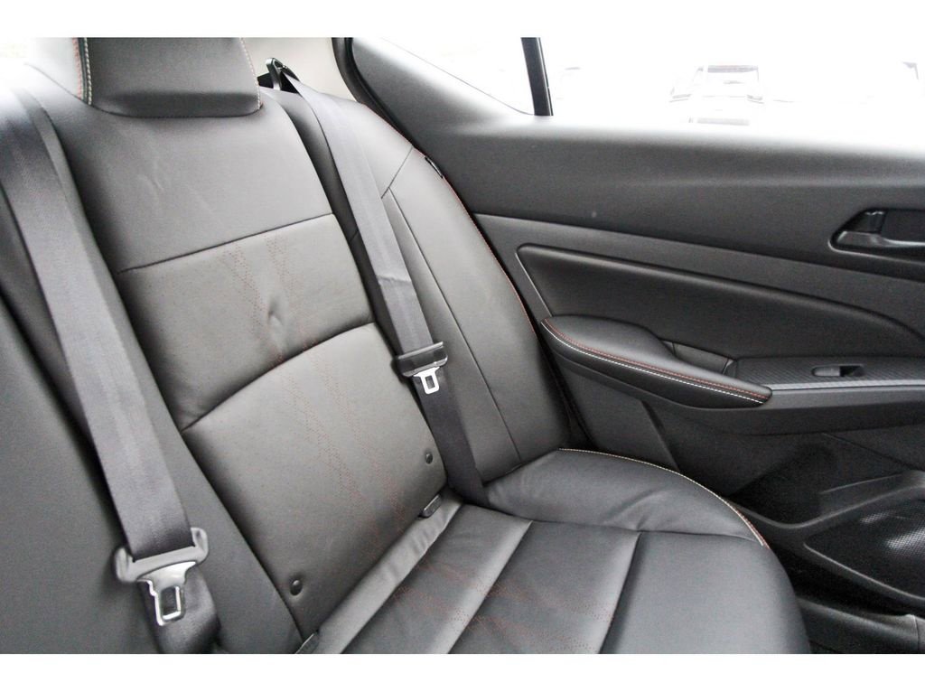 Used 2026 Nissan Altima 2.5 SR w/ SR Premium Package FWD image 12