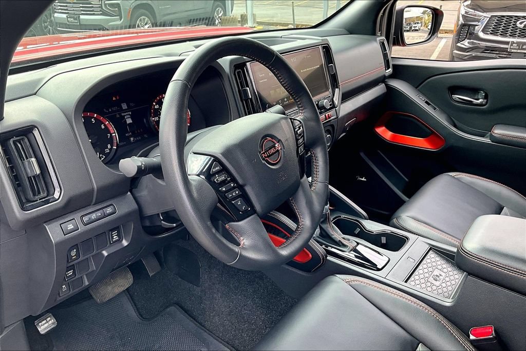 Used 2025 Nissan Frontier Pro-X w/ Pro Premium Package RWD image 17
