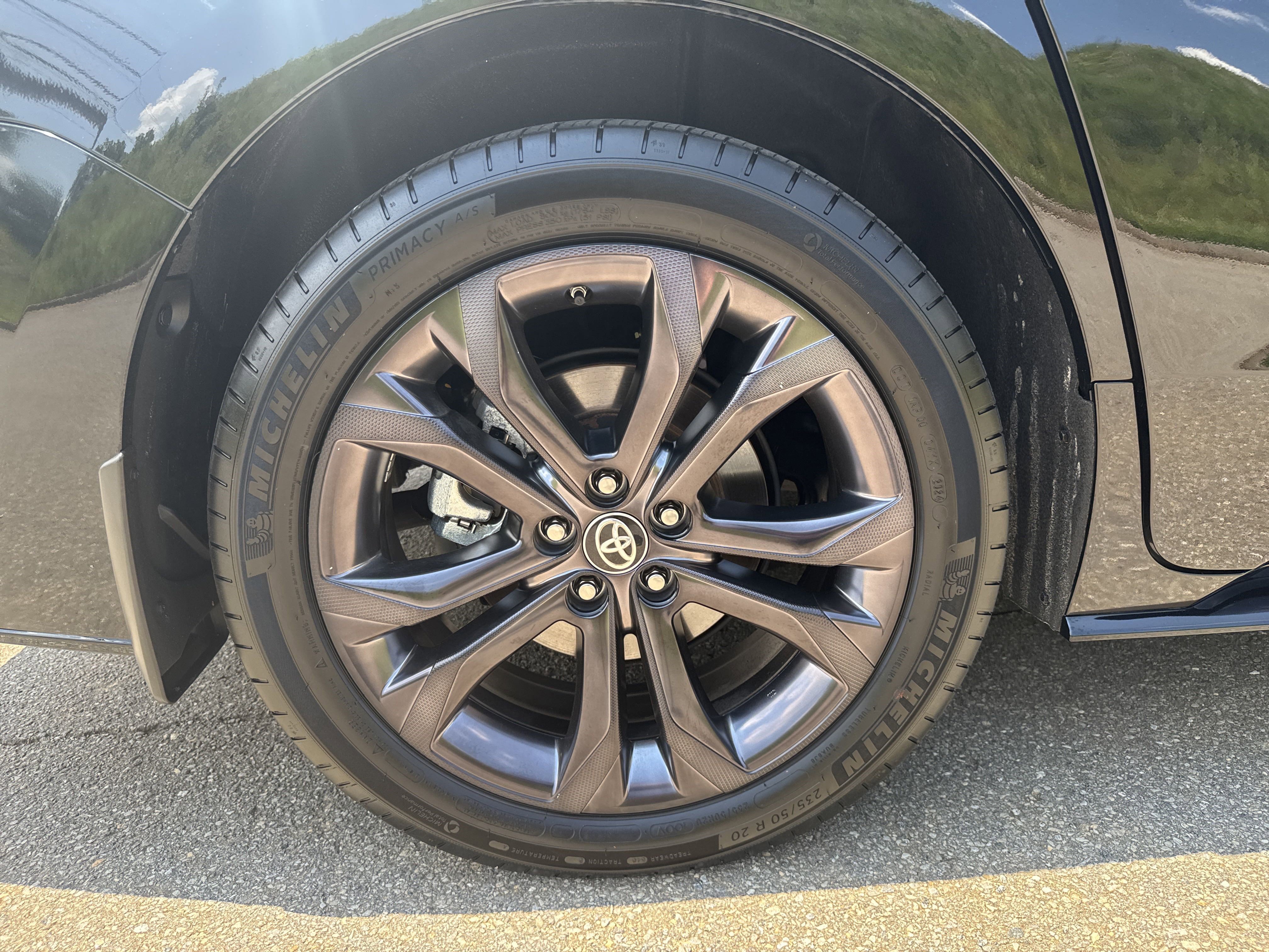 Used 2024 Toyota Sienna XSE w/ XSE Plus Package image 17