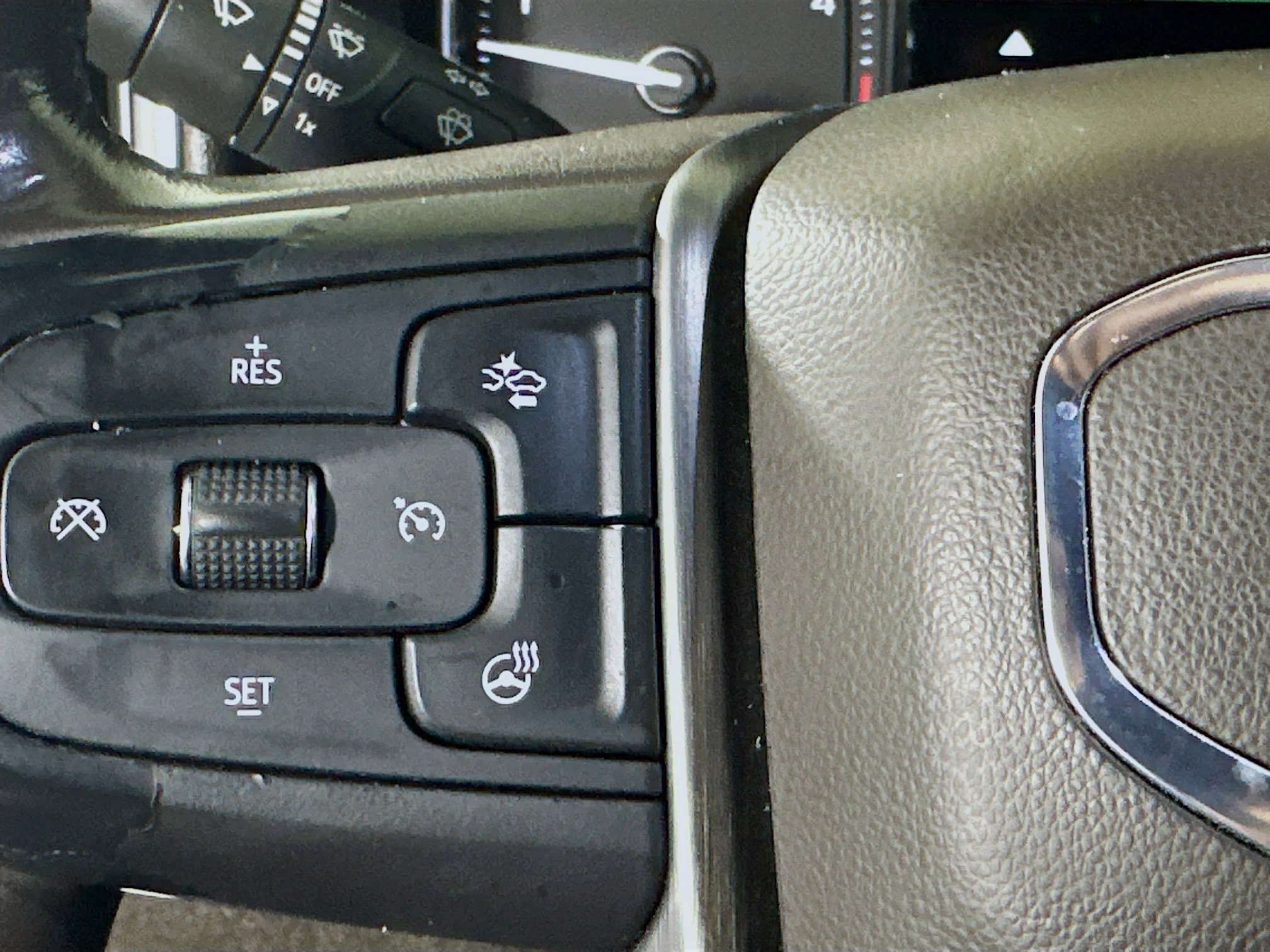 Used 2020 GMC Sierra 2500 Denali w/ Denali Ultimate Package image 16