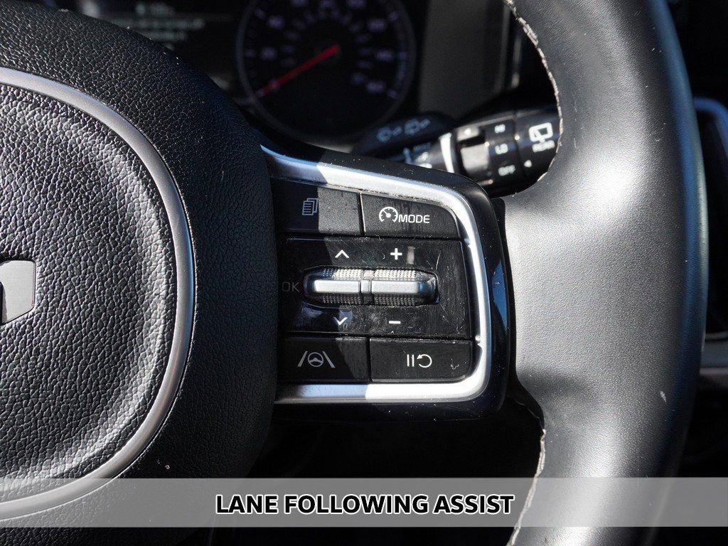 Used 2022 Kia Sorento S w/ Panoramic Sunroof Package image 5