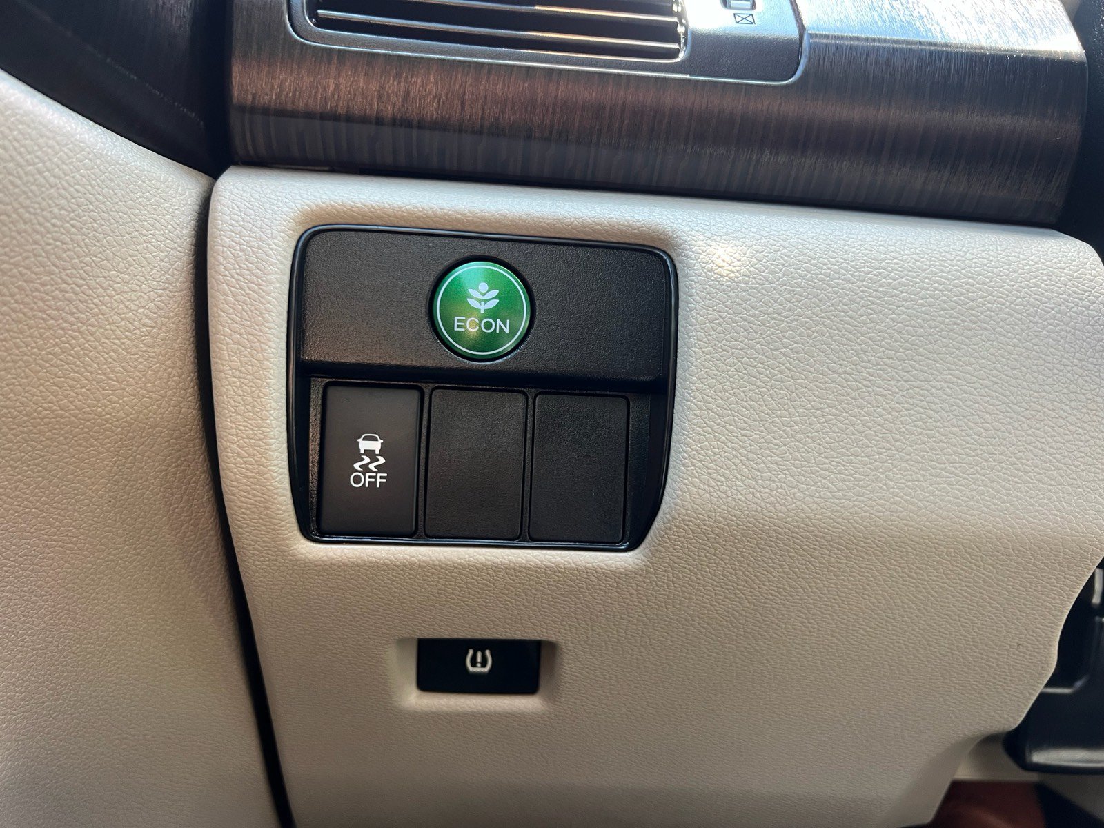 Used 2013 Honda Accord EX image 19
