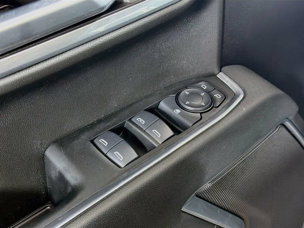 Used 2024 Chevrolet Silverado 1500 LT AWD/4WD image 19