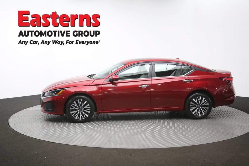 Used 2023 Nissan Altima 2.5 SV w/ SV Premium Package AWD/4WD image 57