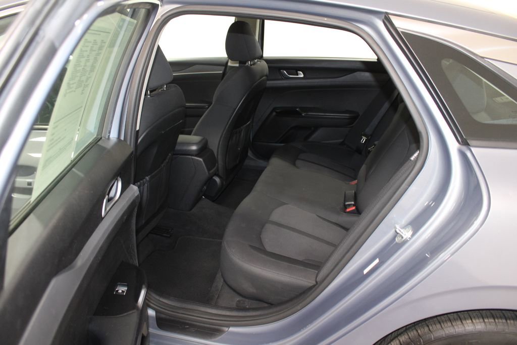 Used 2023 Kia K5 LXS image 22