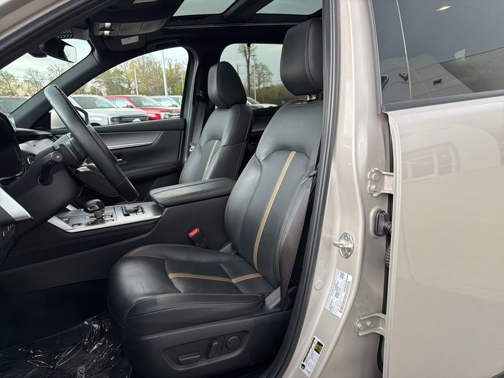 Used 2024 MAZDA CX-90 Plug-In Hybrid w/ Premium Plus image 9