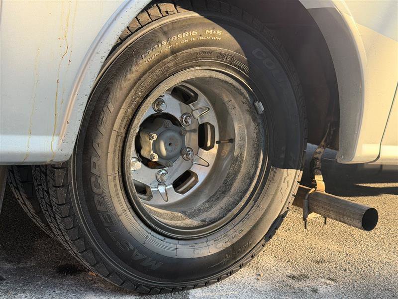 Used 2015 Mercedes-Benz Sprinter 3500 image 18