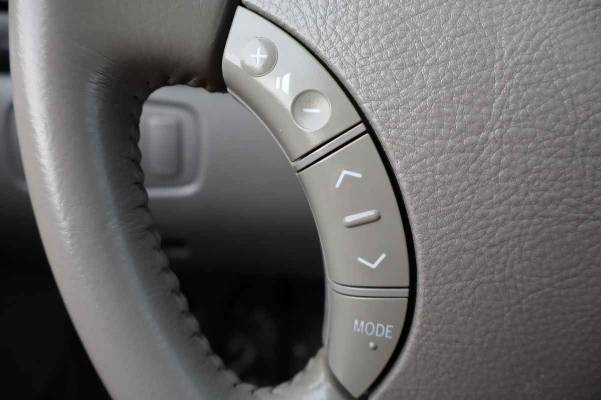 Used 2009 Toyota Sienna XLE FWD image 30