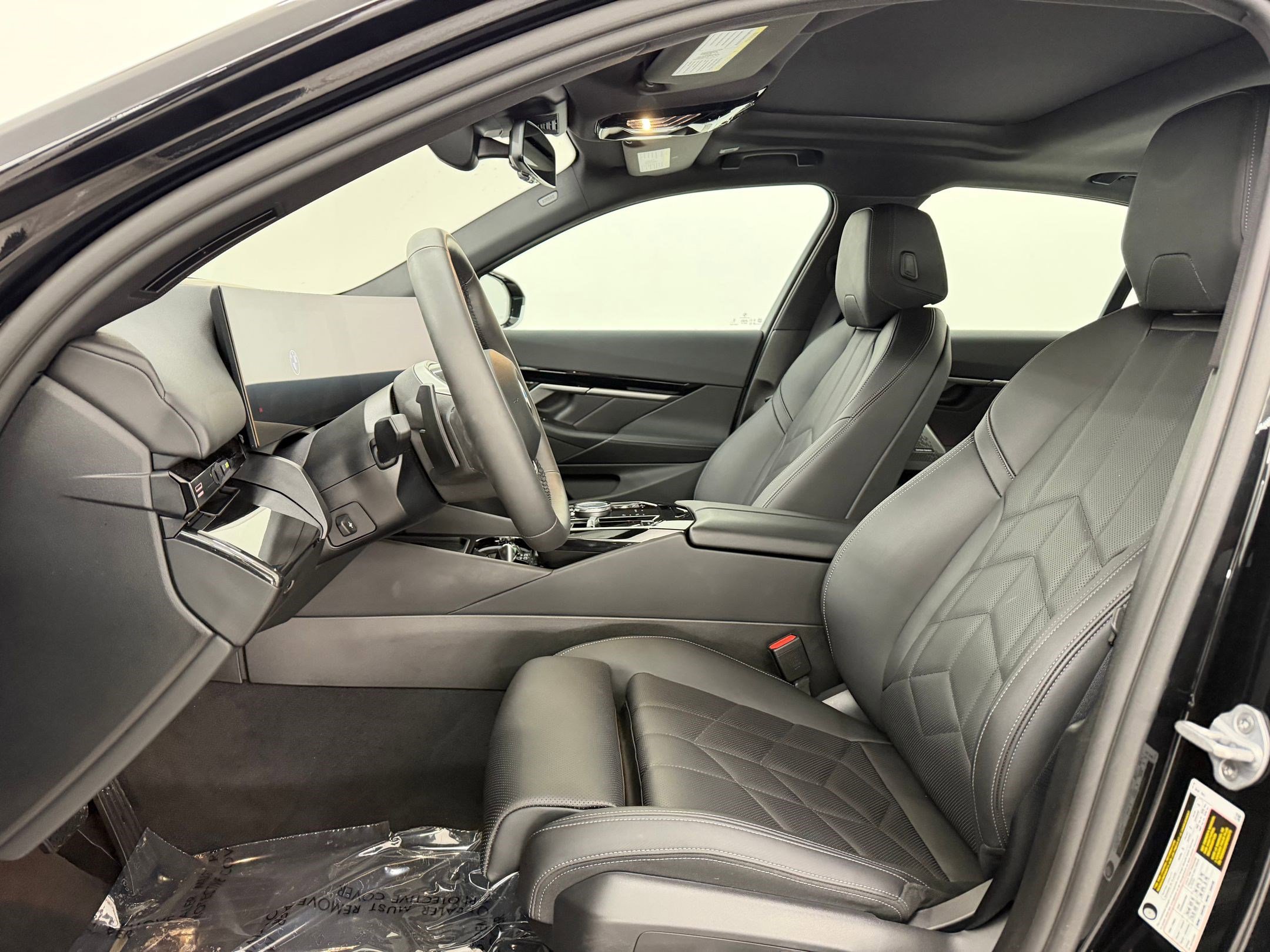 Certified 2025 BMW 530i RWD image 5