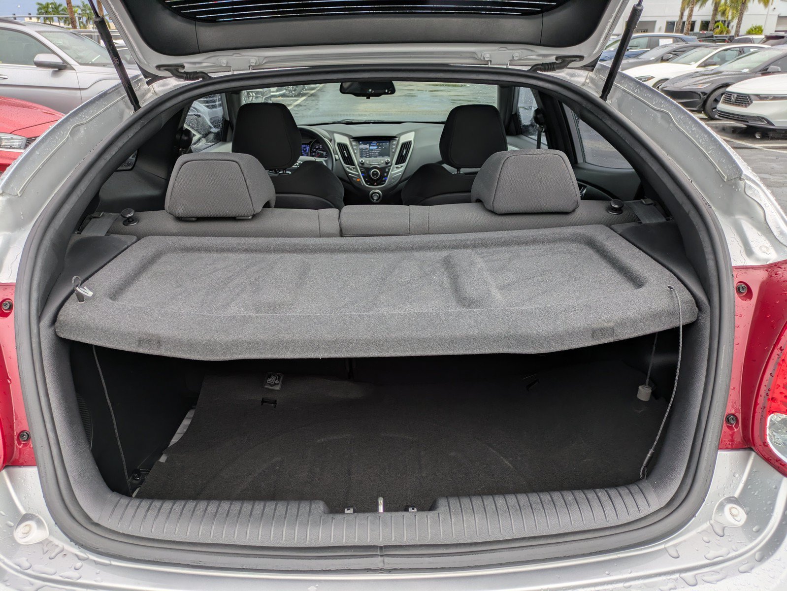 Used 2017 Hyundai Veloster Value Edition w/ Graphic Package (Lower Body) FWD image 12