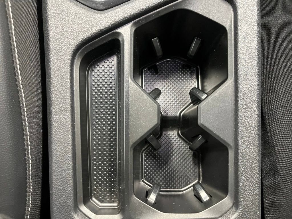 Certified 2024 Volkswagen Tiguan SEL R-Line image 15